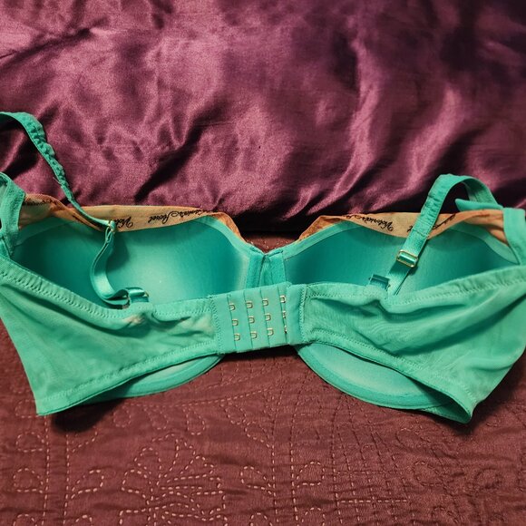 Victorias Secret Smooth Logo Embroidery Lightly Lined Balconette Bra 36DDD - Picture 2 of 5